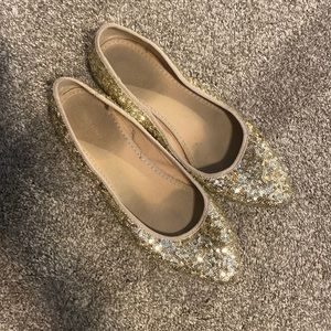 Gold sequin pointed toe flats